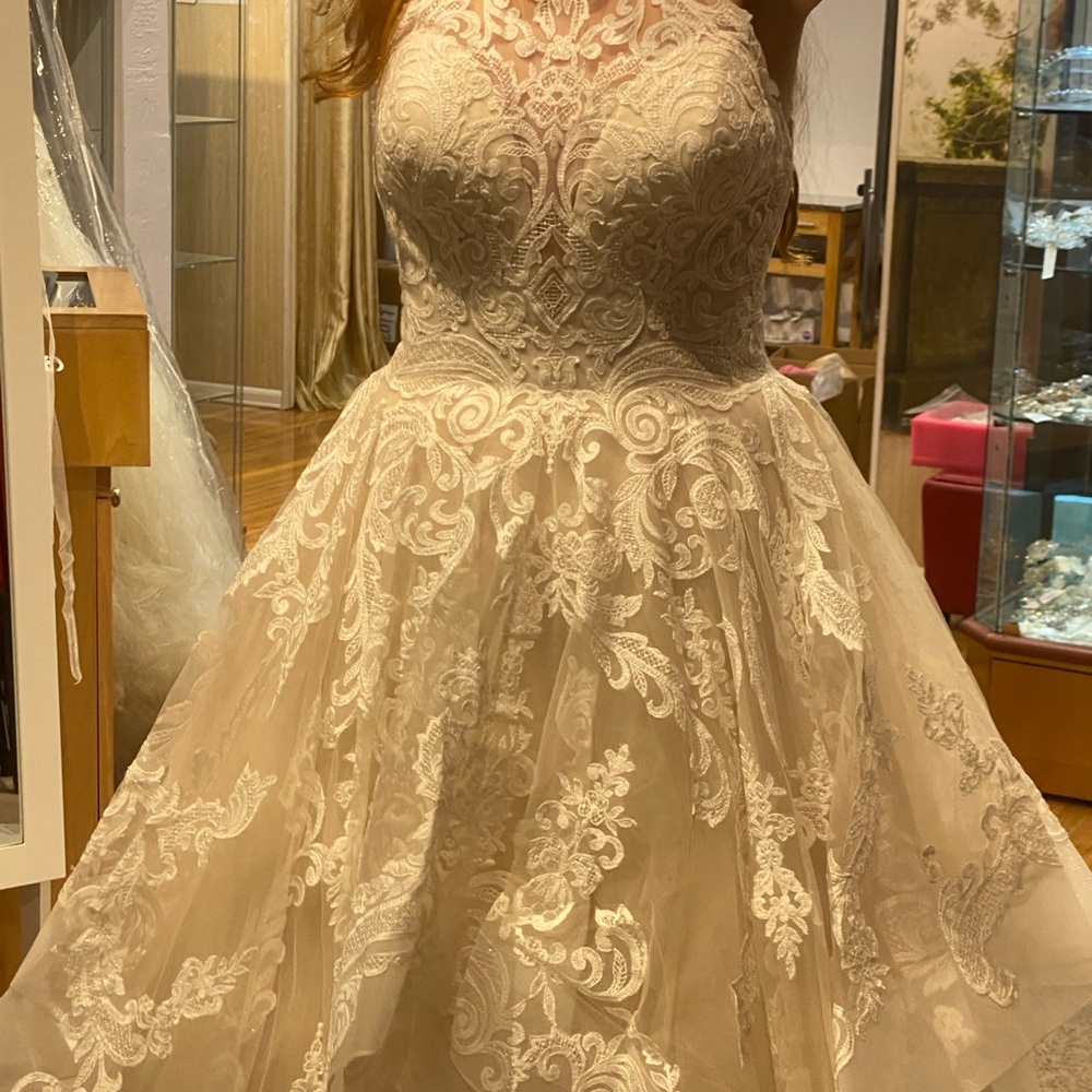 Allure Bridals Cream Lace Wedding Dress